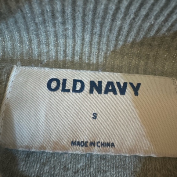 Old Navy Gray and White Crew Neck Sweater - Picture 3 of 3